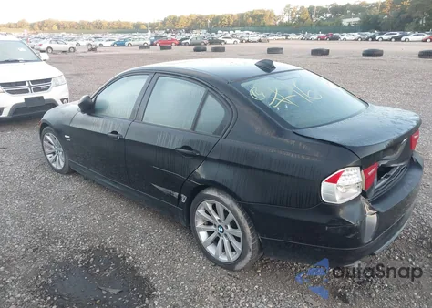 2010 BMW 328I xDrive z USA, uszkodzony, nr VIN WBAPK5C51AA648243